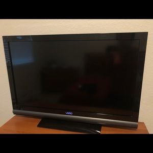 44” vizio tv